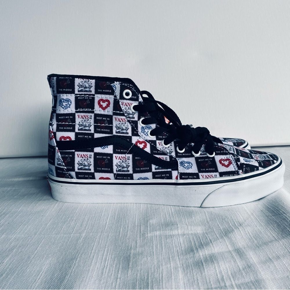 Vans SK8 Hi Tapered Love Letters Black/White Men's Classic Skate Shoes S… - Picture 3 of 11